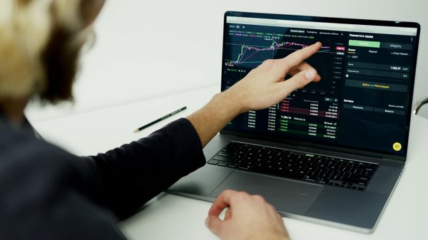 Maîtriser le Swing Trading sur le Marché Boursier : Techniques et Stratégies Optimales